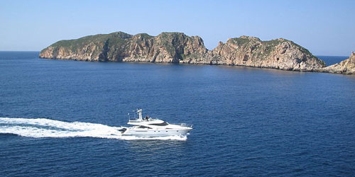 Yacht cruising malgrats islands in Mallorca